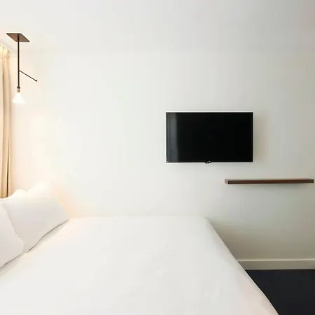 Perpetual Elysée Montaigne Hotel París