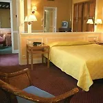 ホテル Perpetual Elysee Montaigne 4*