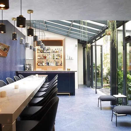 Hotel Perpetual Elysee Montaigne 4*