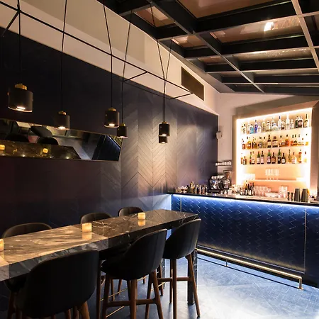 酒店 Perpetual Elysee Montaigne 4*