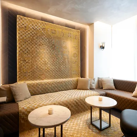 Отель Perpetual Elysee Montaigne 4*
