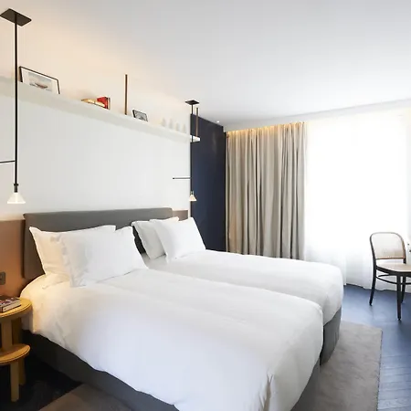 Perpetual Elysee Montaigne Hotel Paryż