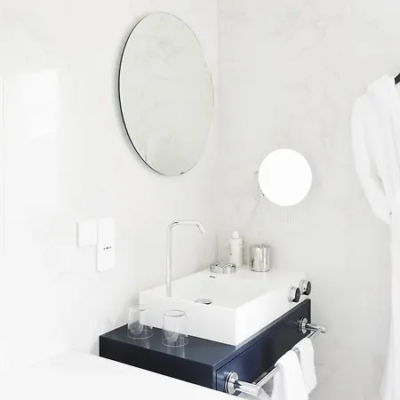 Hotel Perpetual Elysee Montaigne 4*