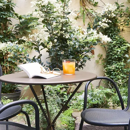 Perpetual Elysee Montaigne 4*