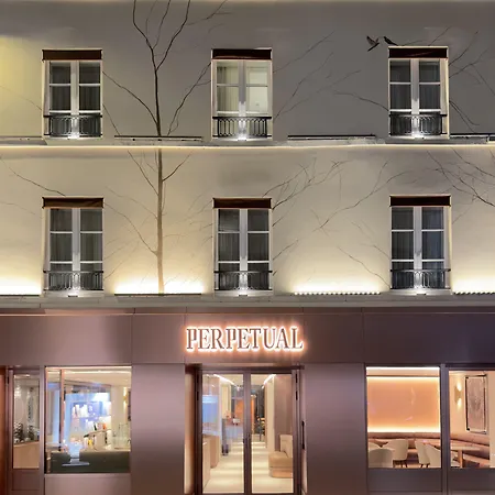 Perpetual Elysee Montaigne 호텔 4*