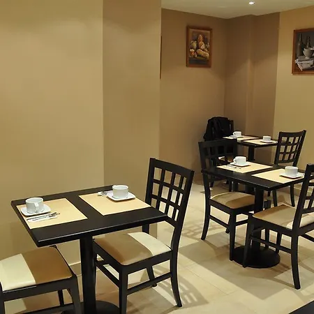 Perpetual Elysee Montaigne Hotel