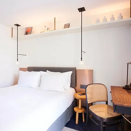 Szálloda Perpetual Elysee Montaigne