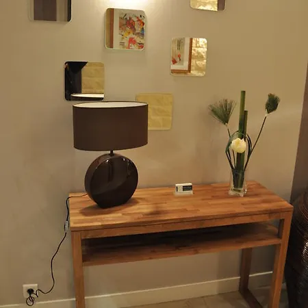 Perpetual Elysee Montaigne Szálloda Párizs