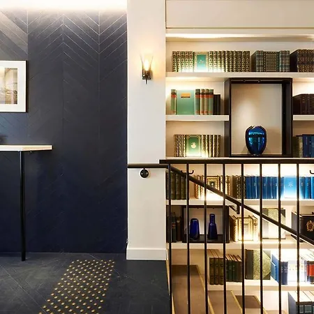 Perpetual Elysee Montaigne 4* Párizs