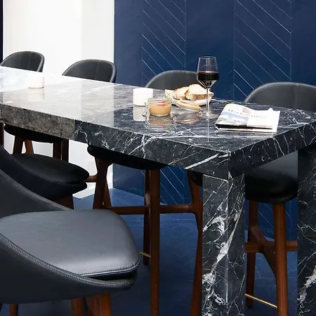 Perpetual Elysee Montaigne 4* Párizs