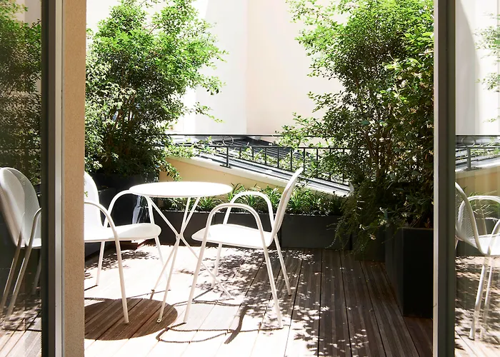 Perpetual Elysée Montaigne 4* Parigi