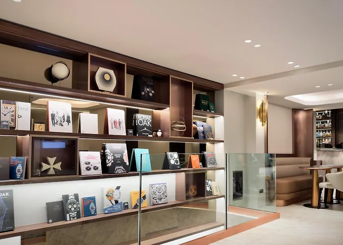 Perpetual Elysée Montaigne 4* París