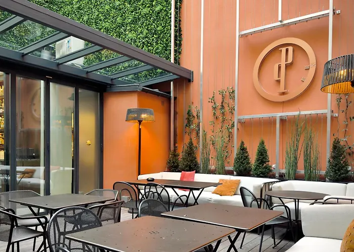 Perpetual Elysée Montaigne Hotel