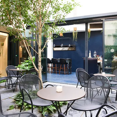 Perpetual Elysée Montaigne 4*