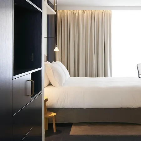 Perpetual Elysée Montaigne 4*