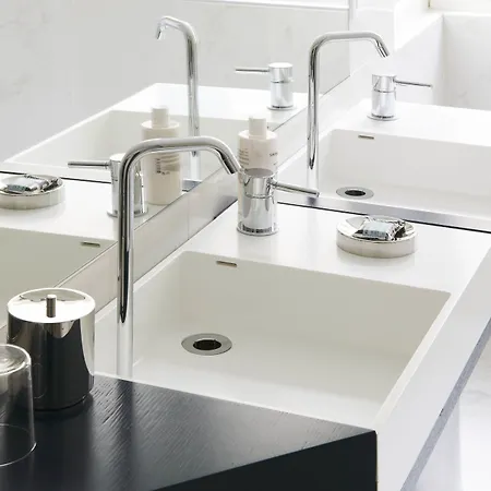 Perpetual Elysée Montaigne Parigi