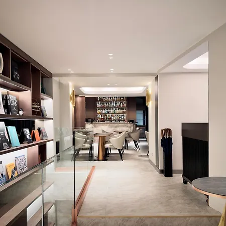 Perpetual Elysée Montaigne Hotel 4*