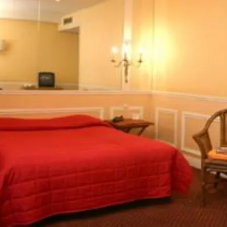 Hotel Perpetual Elysée Montaigne Parigi