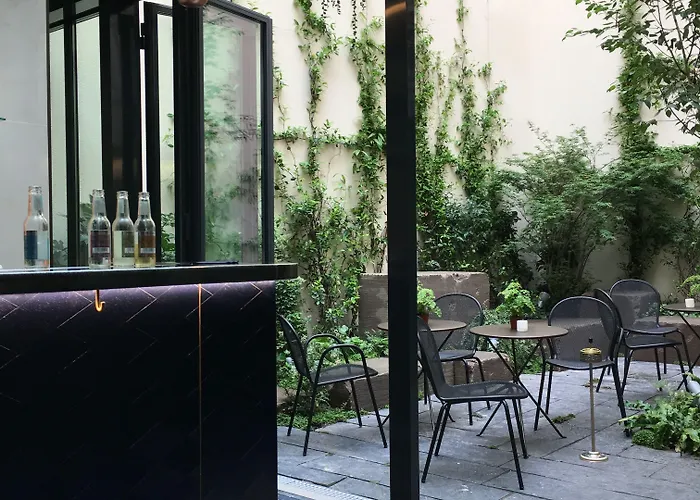 Perpetual Elysee Montaigne Hotell