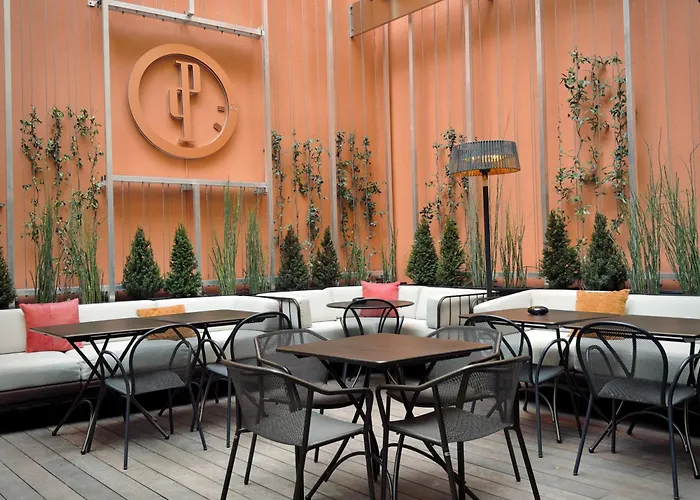 Perpetual Elysee Montaigne 4*